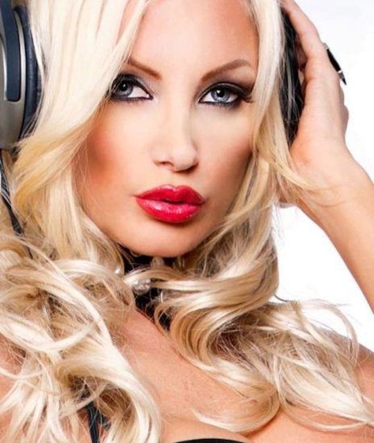 Pornstar DJ Miss B